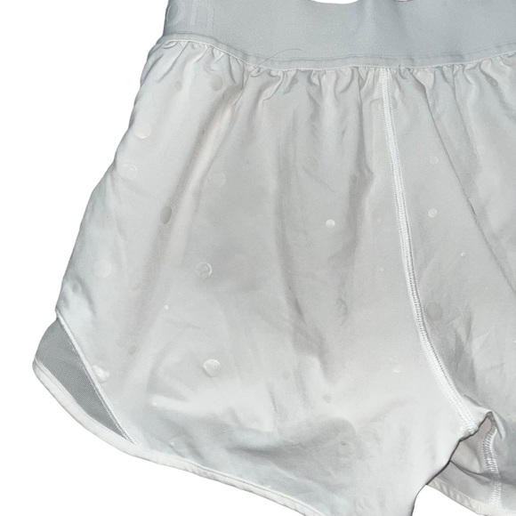 Lululemon Hotty Hot Short 4" *Logo - Picture 5 of 8